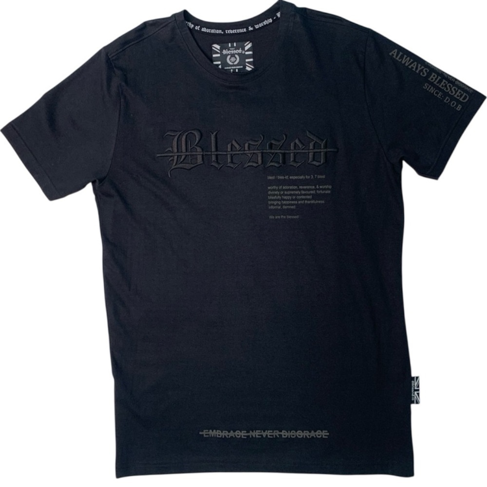 Black Graphic T-Shirt Sz medium embroidery full tee